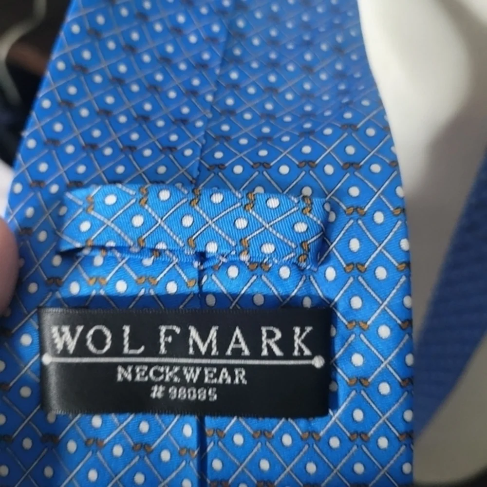 Wolfmark neckwear golf club & ball tie‎